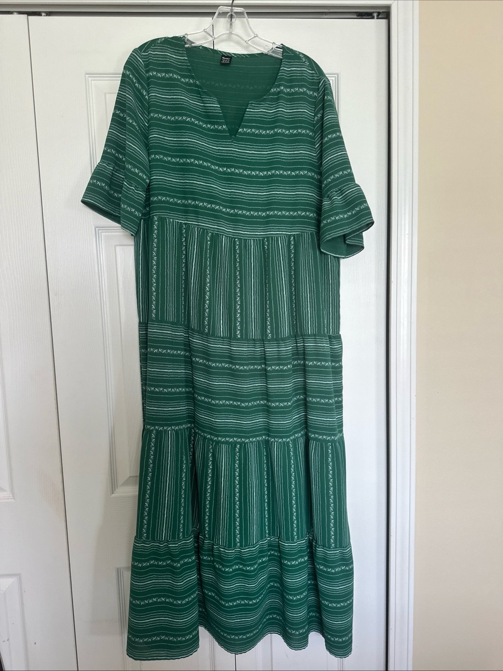 SHEIN Moosta Green Floral Maxi Dress Size XL Flutter Sleeve